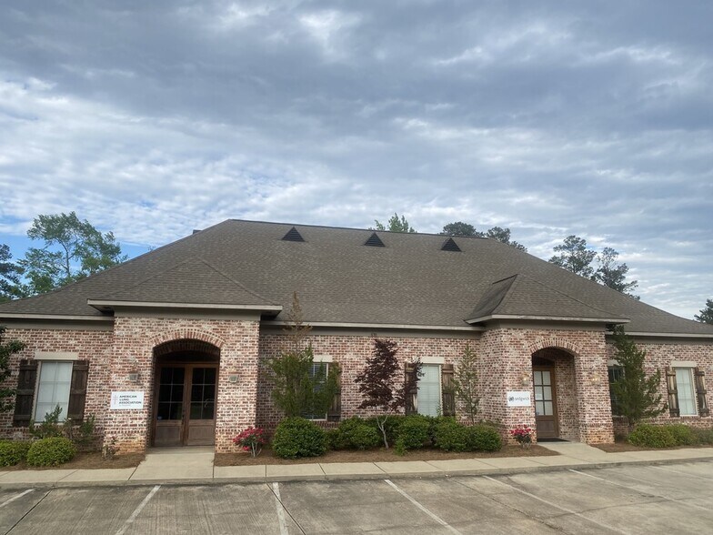 More Photos Of 438 Katherine Dr, Flowood Office For Sale
