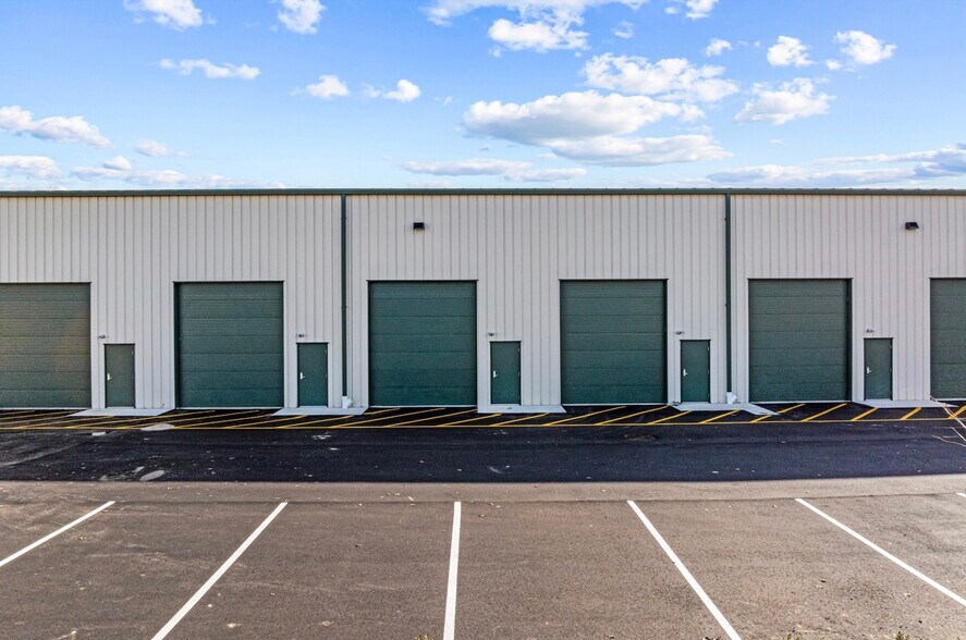 More Photos Of 2209 Clement Ave, Pennsauken Warehouse For Lease