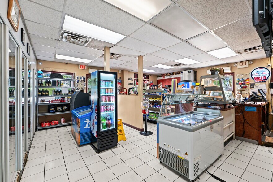 More Photos Of 5283 Arkansas 21, Huntsville General Retail For Sale