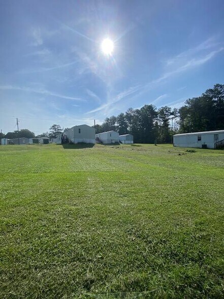 More Photos Of 2263 Stanley Rd, Dacula Manufactured Housing Mobile Home Park For Sale