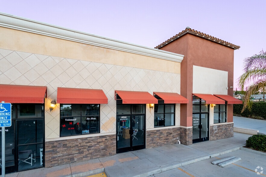 More Photos Of 10465 Arlington Ave, Riverside Unknown For Lease