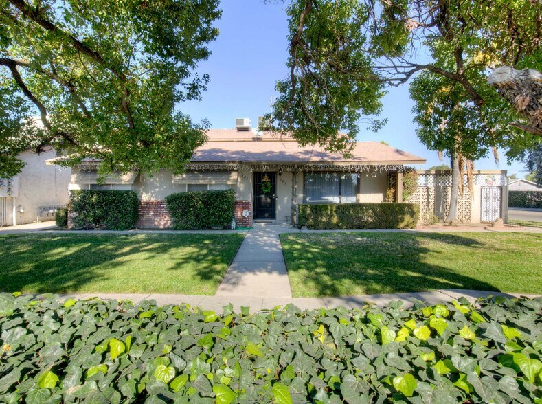 More Photos Of 605 W Ashlan Ave, Clovis Apartments For Sale