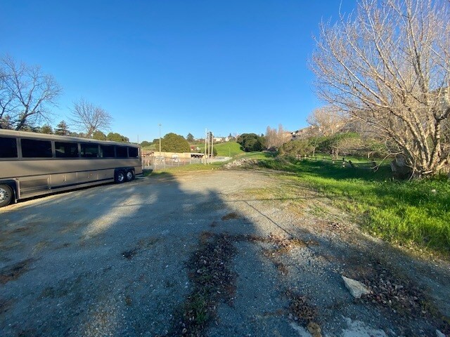 More Photos Of 3900 Hillcrest Rd, El Sobrante Land For Sale