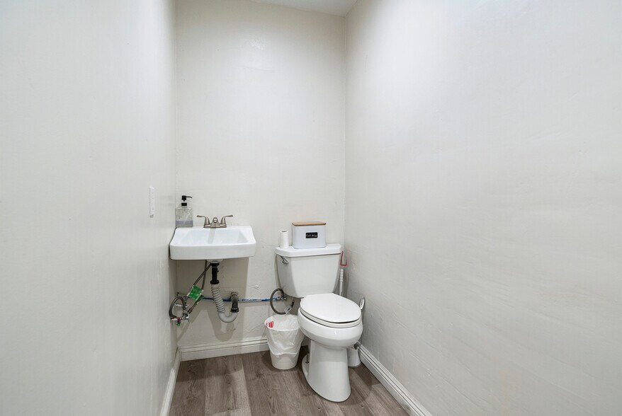 More Photos Of 13659 Magnolia Ave, Corona Freestanding For Sale
