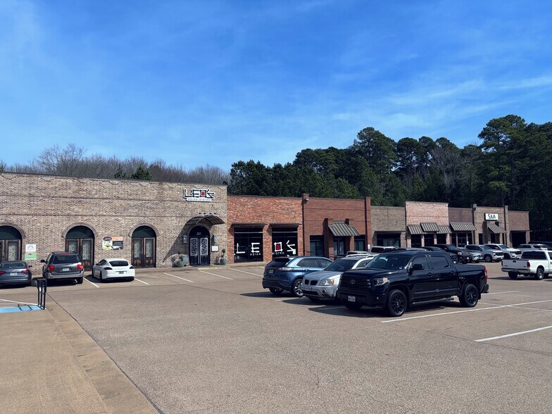 More Photos Of , Lindale General Retail For Sale