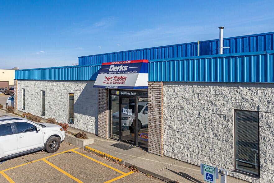 More Photos Of 123 Cree Rd, Sherwood Park Warehouse For Sale