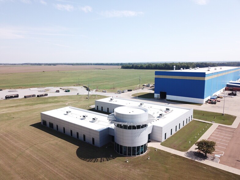 More Photos Of 1001 Schulz Blvd, Robinsonville Manufacturing For Lease