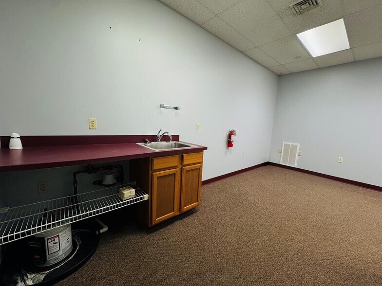 More Photos Of 8 Main St, Towanda Office For Lease