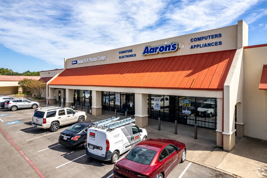 More Photos Of 1235 S Josey Ln, Carrollton Unknown For Lease