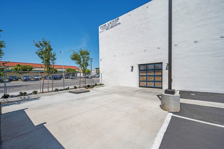 More Photos Of 622-628 E Anaheim St, Long Beach Storefront Retail Office For Sale