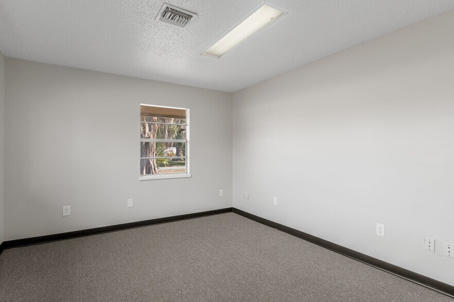 More Photos Of 7936 E Gulf To Lake Hwy, Inverness Medical For Sale