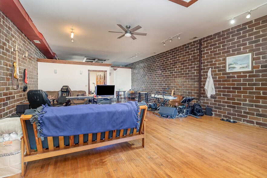 More Photos Of 118 W Clark St, Crown Point Office Residential For Sale