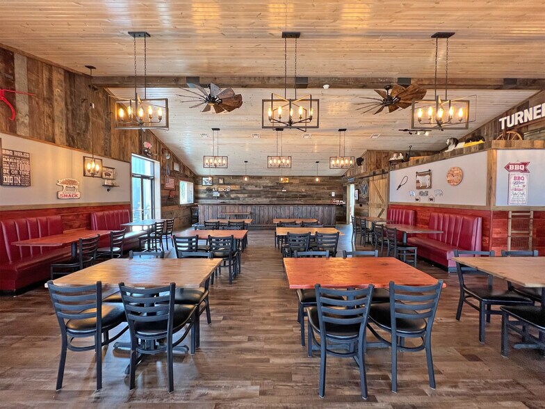 More Photos Of 259 Venango Ave, Cambridge Springs Restaurant For Sale