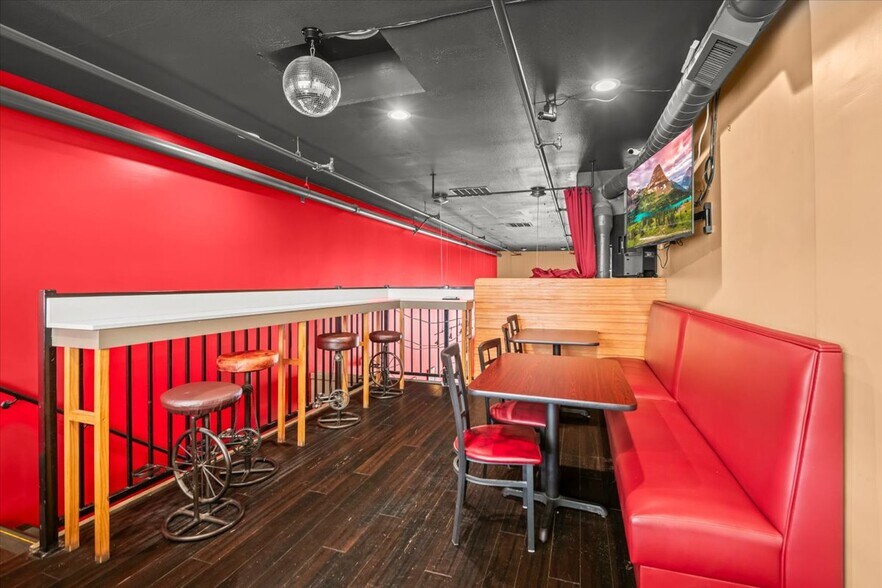 More Photos Of 168 W 25th Ave, San Mateo Storefront For Sale