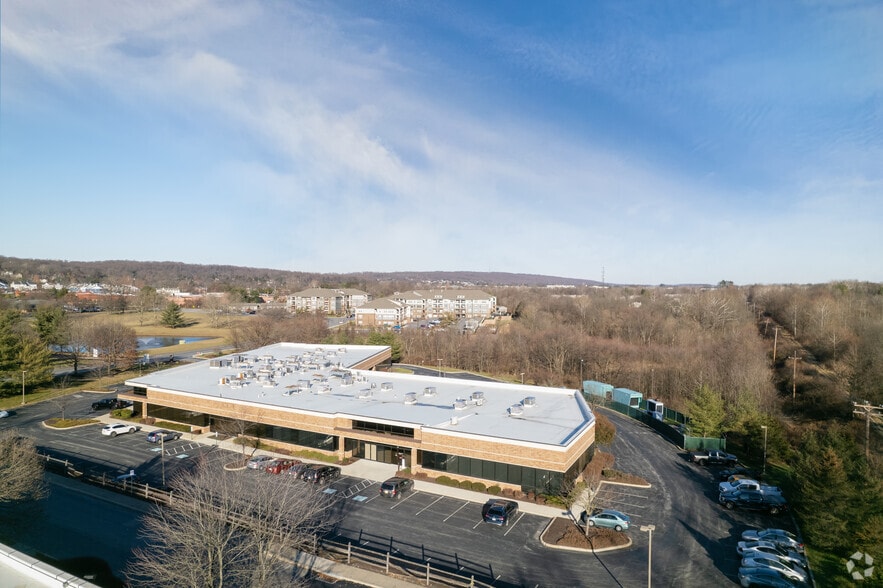 More Photos Of 412 Creamery Way, Exton Research And Development For Lease