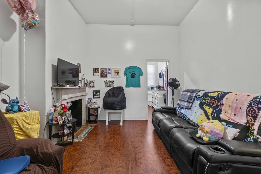 More Photos Of 1407 McCulloh St, Baltimore Apartments For Sale
