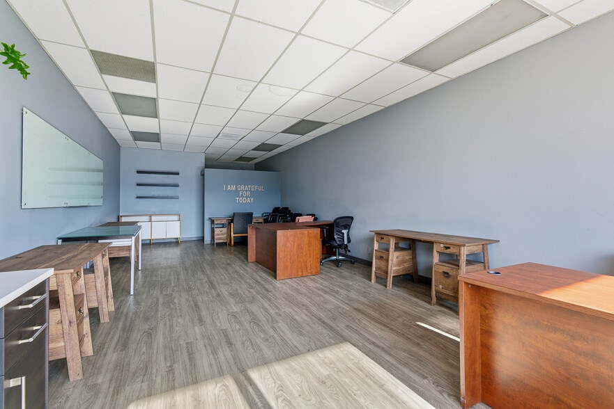 More Photos Of 2943-2947 Foothill Blvd, La Crescenta Medical For Lease
