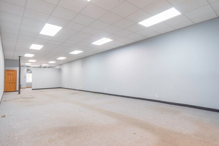 More Photos Of 312 N Wayne St, Piqua Office For Lease