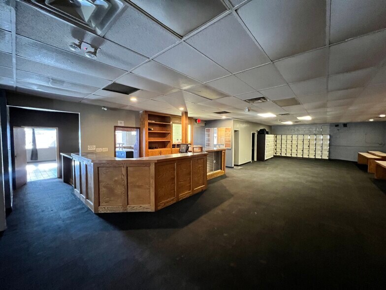 More Photos Of 2209 N Buckeye Ave, Abilene Industrial For Sale