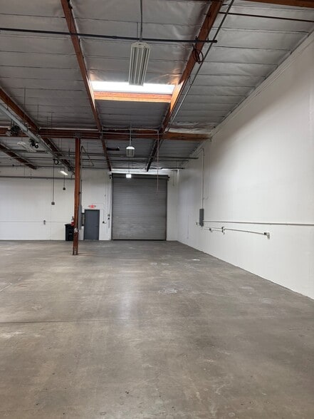 More Photos Of 1816-1850 Kona Dr, Compton Warehouse For Lease