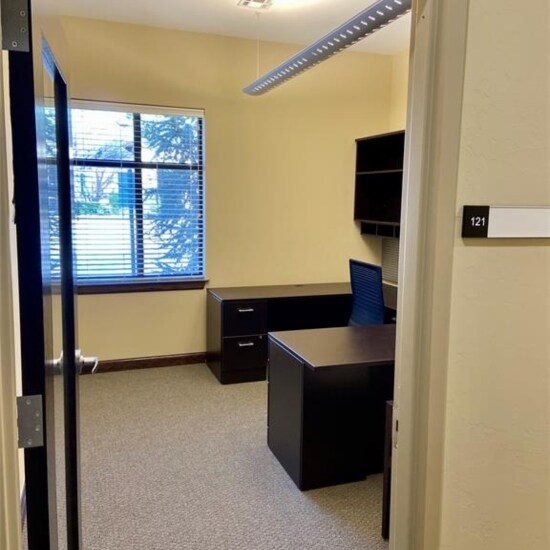 More Photos Of 917 Cedar Lake Blvd, Oklahoma City Office For Lease
