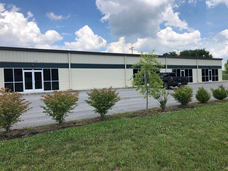 More Photos Of 176 New Porter Pike Rd, Bowling Green Service For Lease