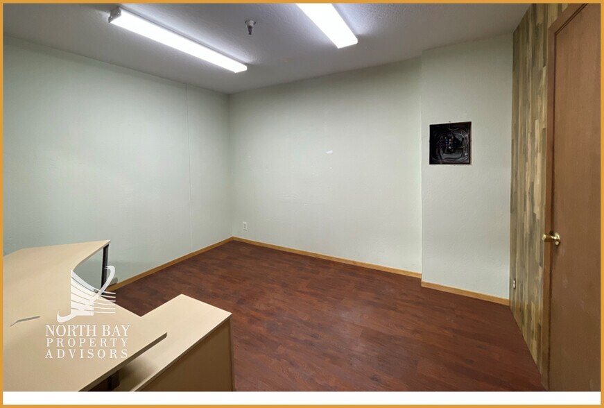 More Photos Of 978 Kaiser Rd, Napa Warehouse For Sale