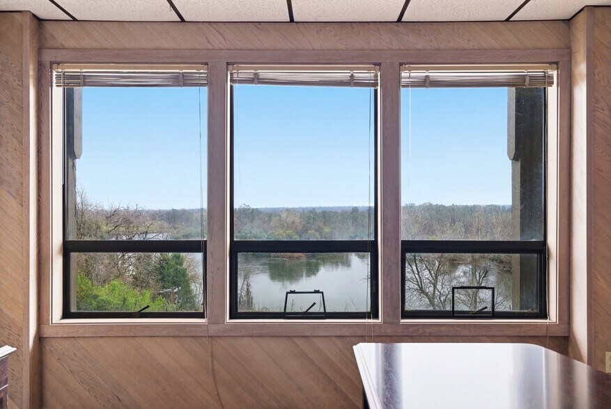 More Photos Of 5000 Bechelli Ln, Redding Office For Sale