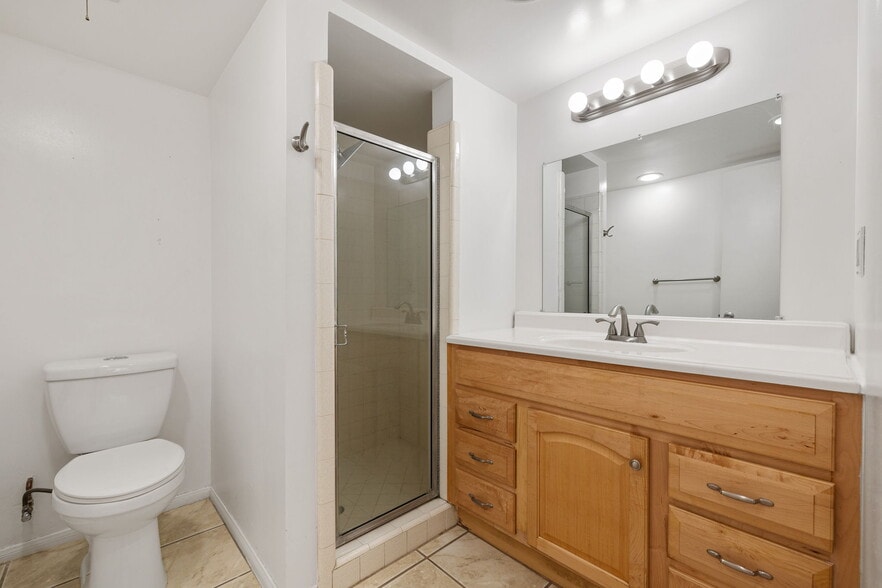 More Photos Of 2080 S Camino Real, Palm Springs Apartments For Sale