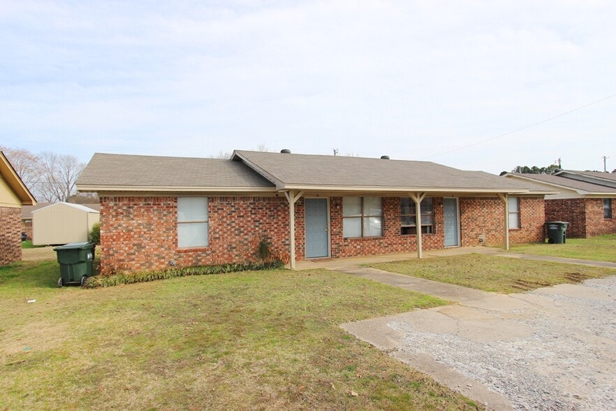 More Photos Of , Conway Multifamily For Sale