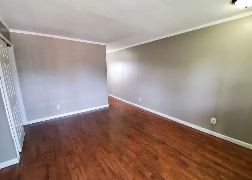 More Photos Of 1416 Townley Dr, Lexington Apartments For Sale