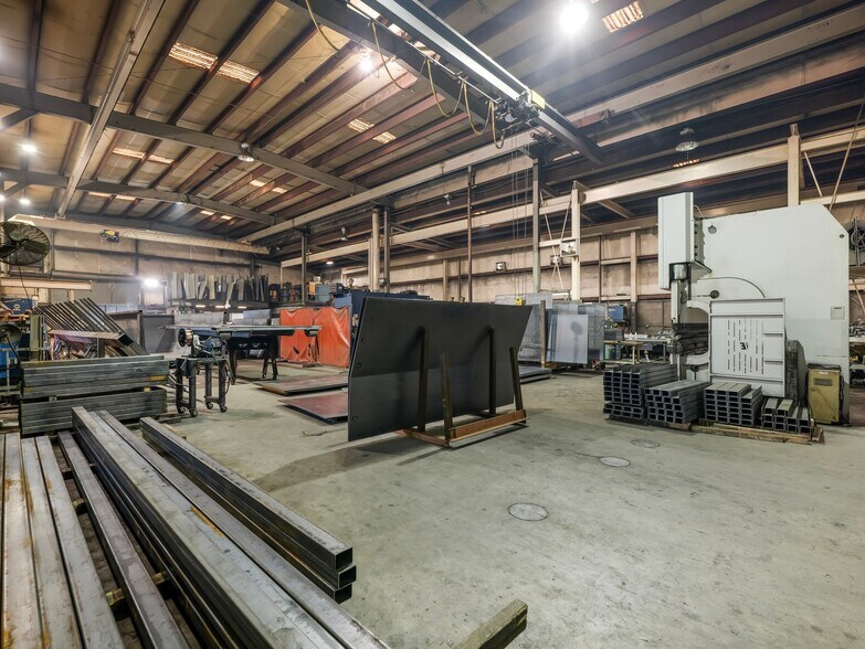 More Photos Of 1205 Industrial Blvd, Gainesville Warehouse For Sale