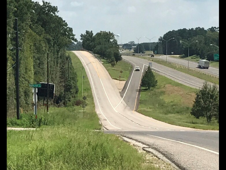 More Photos Of 844 Interstate 45, Huntsville Land For Lease