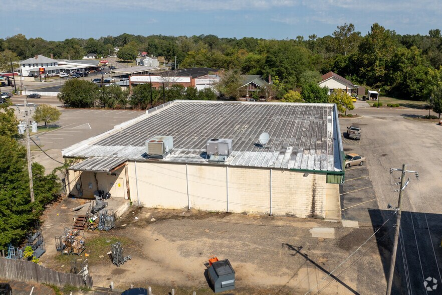 More Photos Of 225 Church St, Andalusia Freestanding For Sale