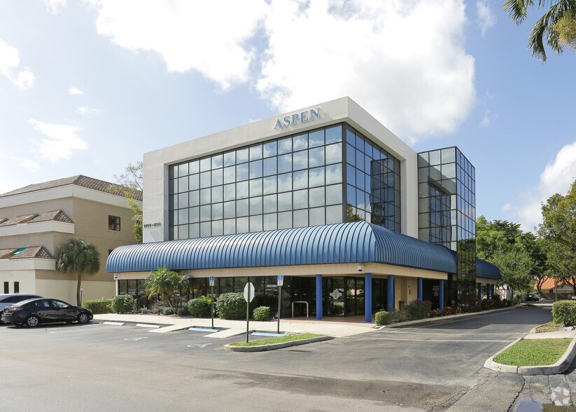 Primary Photo Of 1704-1726 N University Dr, Coral Springs Medical For Lease