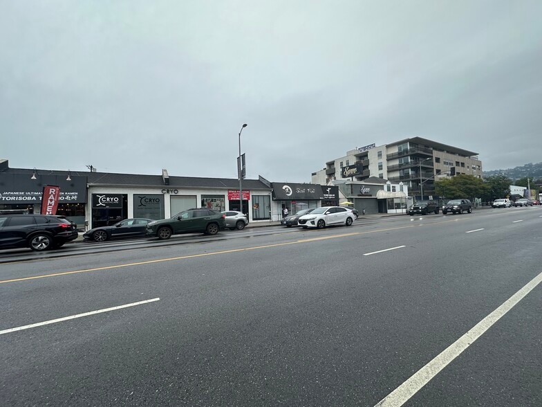 More Photos Of 337-355 N La Cienega Blvd, Los Angeles Storefront For Lease