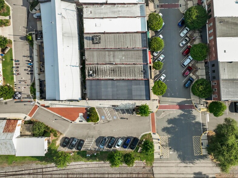 More Photos Of 32 N Main St, Wendell Office For Lease