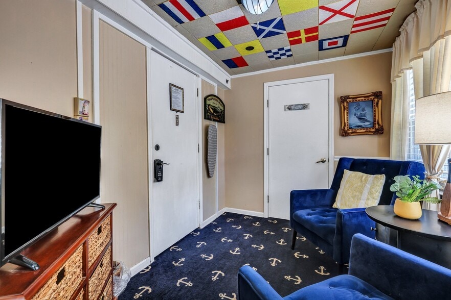 More Photos Of 24 Van Horne Ave, Tybee Island Hospitality For Sale