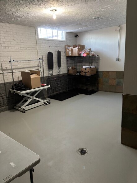 More Photos Of 1724 W Lake St, Chicago Warehouse For Lease