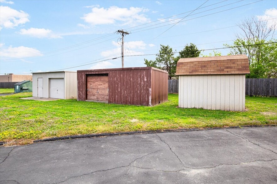 More Photos Of 17200 E 39th St S, Independence Religious Facility For Sale