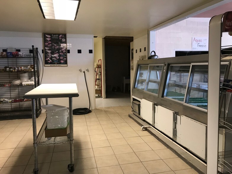 More Photos Of 12690 Pensamiento, San Elizario Convenience Store For Lease