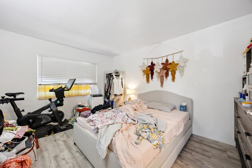 More Photos Of 263 La Pala Dr, San Jose Apartments For Sale