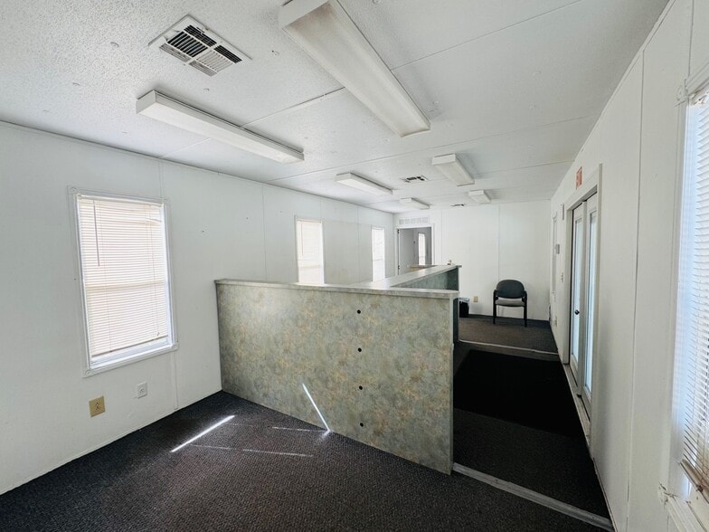 More Photos Of 8900 Philips Hwy, Jacksonville Industrial For Sale