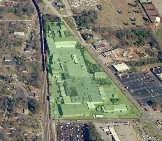 More Photos Of 535 Macon St, McDonough Manufacturing For Lease