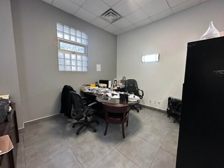 More Photos Of 12415 Metropolitan Ave, Kew Gardens General Retail For Lease