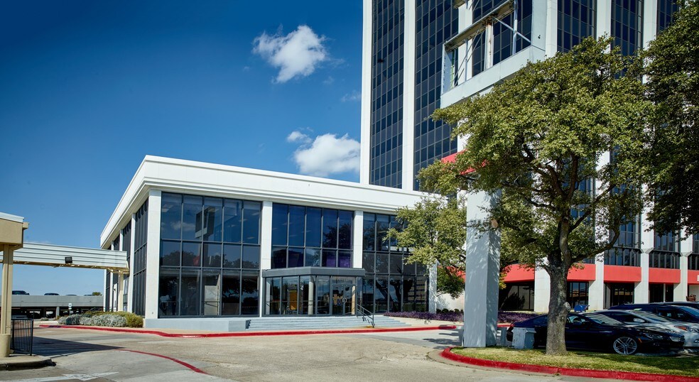 More Photos Of 1111 W Mockingbird Ln, Dallas Office For Lease