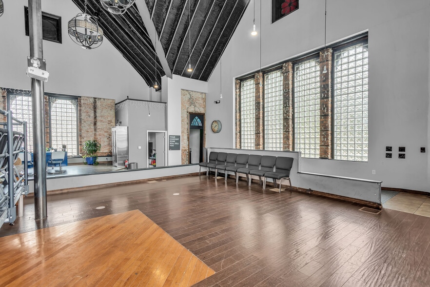 More Photos Of 1703 A Jo Johnston Ave, Nashville Religious Facility For Sale