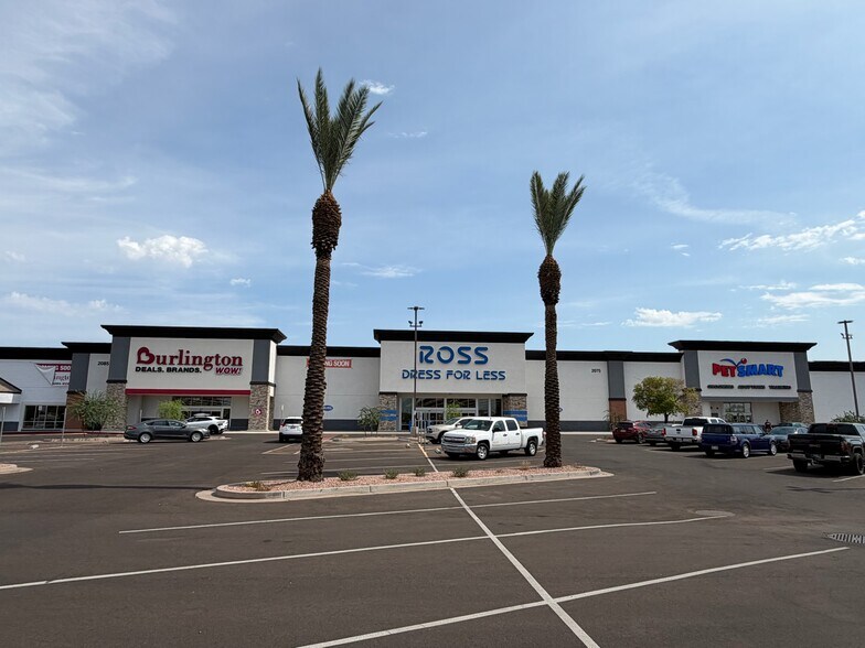 More Photos Of 2055 N Alma School Rd, Chandler Unknown For Lease