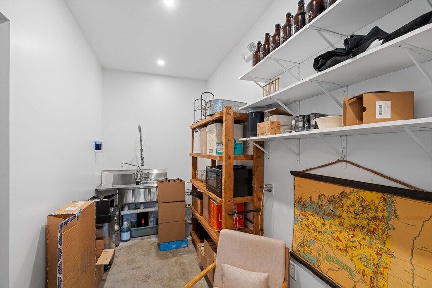 More Photos Of 734 NY-32A, Catskill Restaurant For Sale