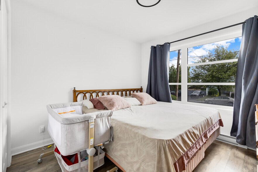 More Photos Of 1603-1607 Rue Godin, Longueuil Apartments For Sale
